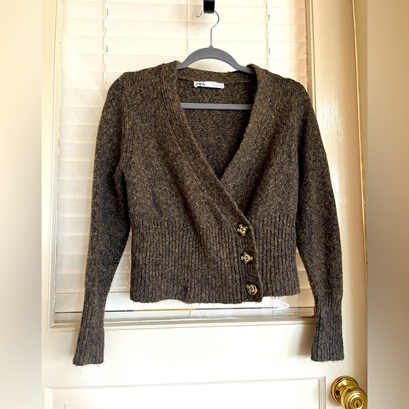 Zara V-Neck Button Cardigan Large - Picture 1 of 8